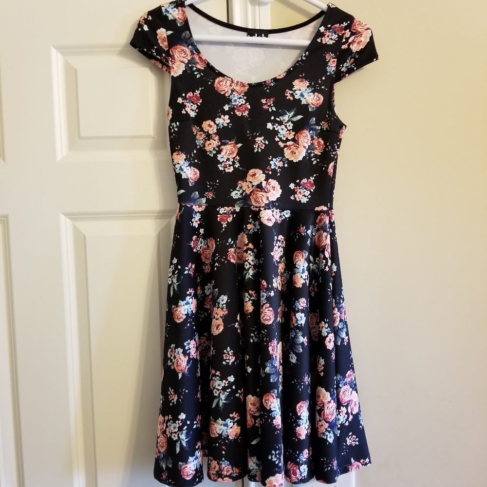 Floral Print Flowy Dress